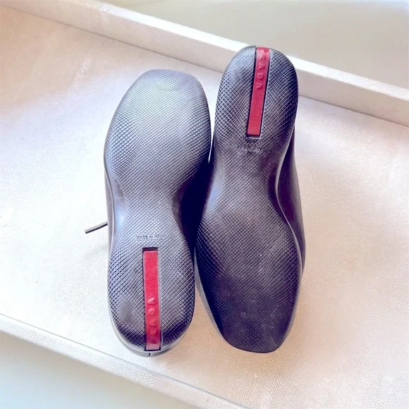 Prada Women’s Brown Leather Ankle Boots- Red Prada Stripe Sole - Made in Italy - Picture 6 of 10